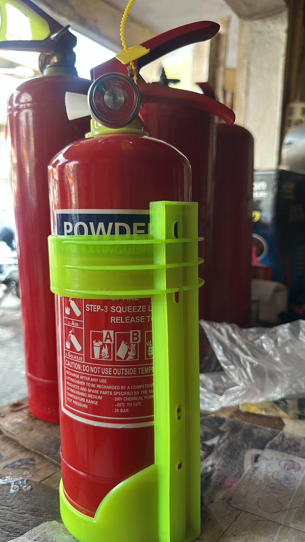 2KG DRY POWDER FIRE EXTINGUISHER